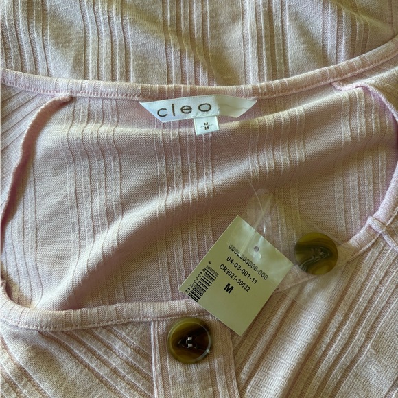 NWT Cleo women’s pink top. Size Medium - Picture 5 of 5